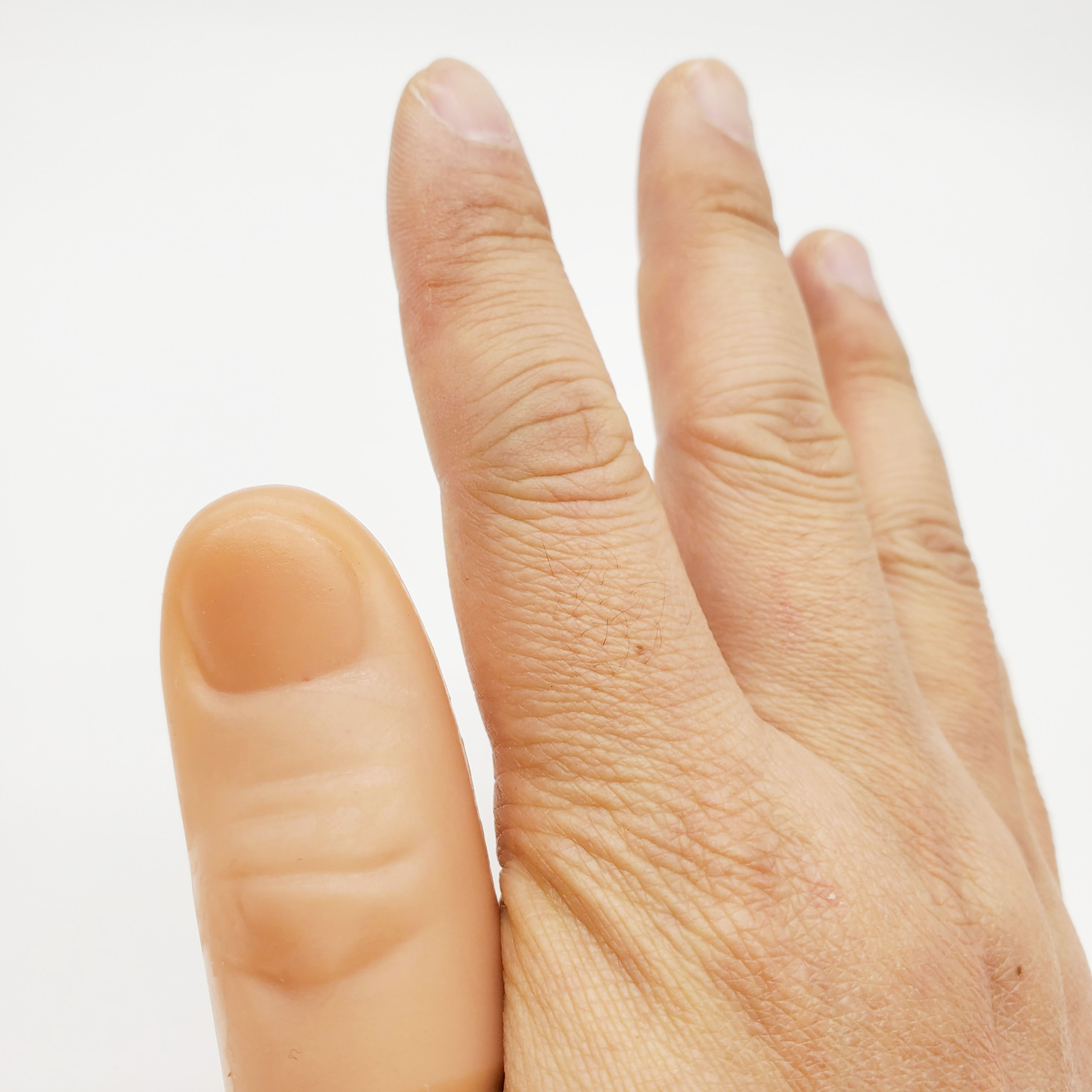 Medium Thumb Tip (Hard) - Click Image to Close